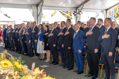 Galerija JUL-otvorenje-14.jpg 1