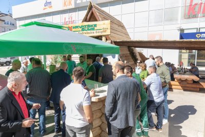Galerija JUL-otvorenje-58.jpg 1