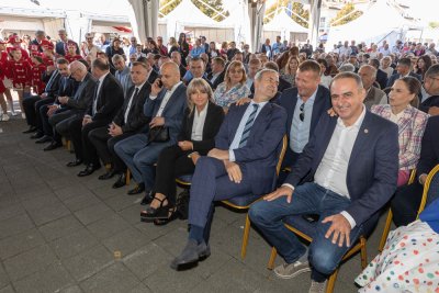 Galerija JUL-otvorenje-9.jpg 1