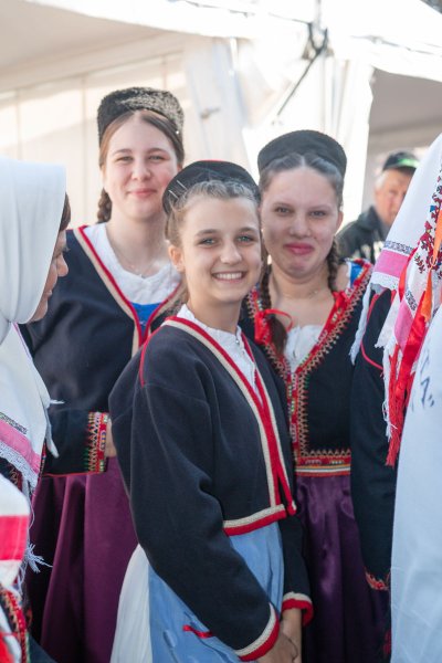 Galerija sir-med-rakija-pekmez-18.jpg 1