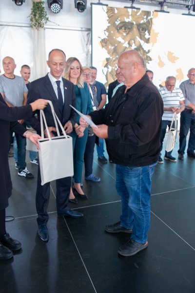Galerija sir-med-rakija-pekmez-22.jpg 1