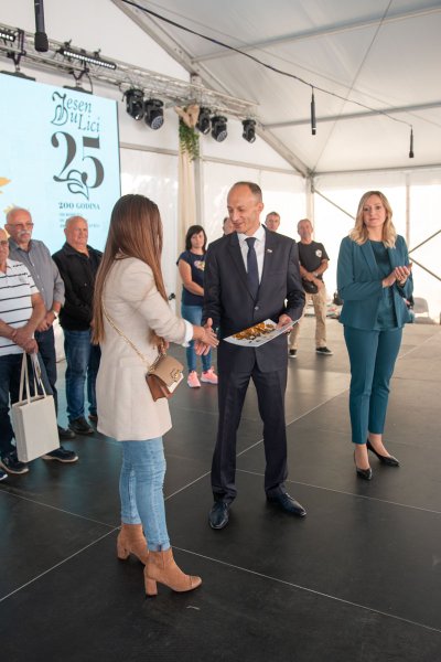 Galerija sir-med-rakija-pekmez-24.jpg 1