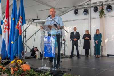 Galerija sir-med-rakija-pekmez-32.jpg 1